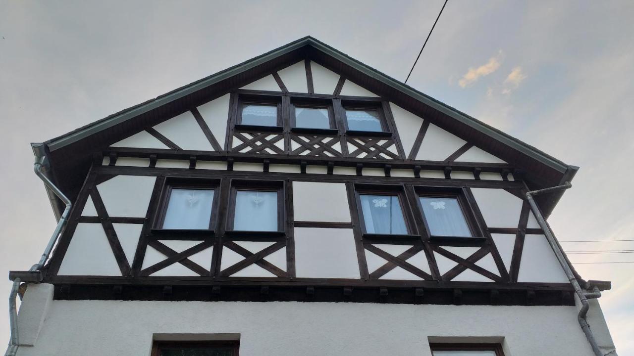 Moselina Gaestezimmer Sankt Aldegund Exterior foto
