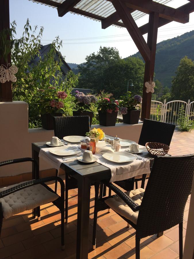 Moselina Gaestezimmer Sankt Aldegund Exterior foto
